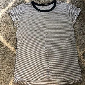 Brandy Melville t shirt